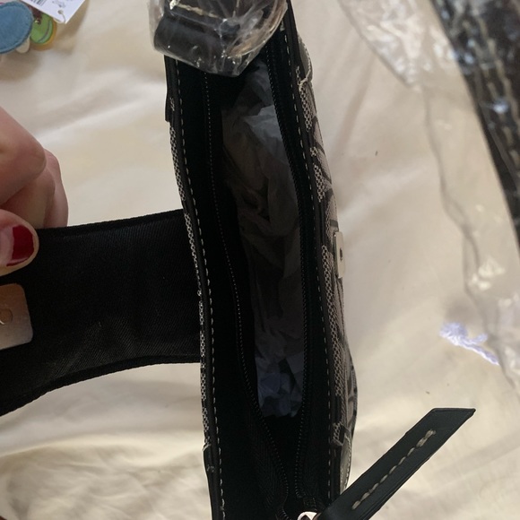 Brand new purse with stuffing & handle cover! - Picture 3 of 3